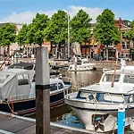 Nieuwehaven25 *