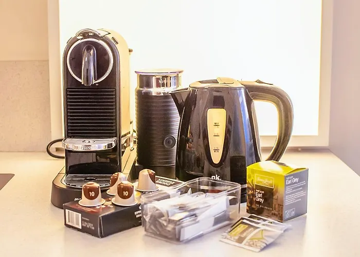 Hotel Nieuwehaven25 *