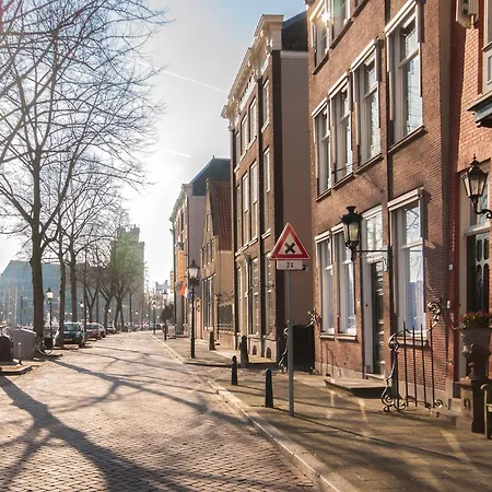Nieuwehaven25 *
